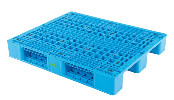 Vestil High Density Polyethylene Stackable Pallet/Skid with Reinforcing Steel Tubes 39-1/4 In. x 47-1/8 In. x 6 In. 13,200 Lb. Static Floor Capacity Blue