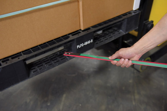 Vestil Fiberglass Pallet Wand 52-3/4 In. Length Red